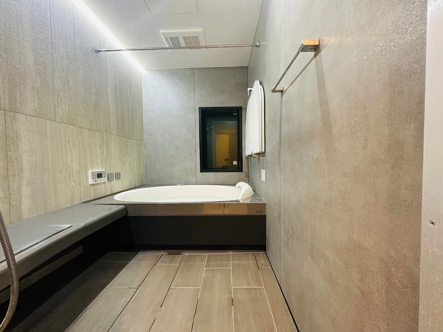 LIXILシステムバスルーム スパージュ